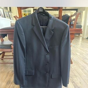 Jos. A. Bank Dark Blue Men's Suit